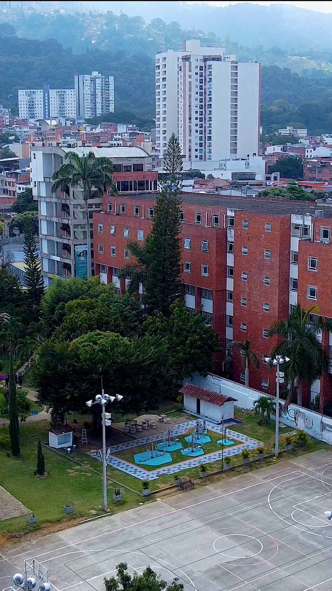 Campus UCC Bucaramanga.jpg