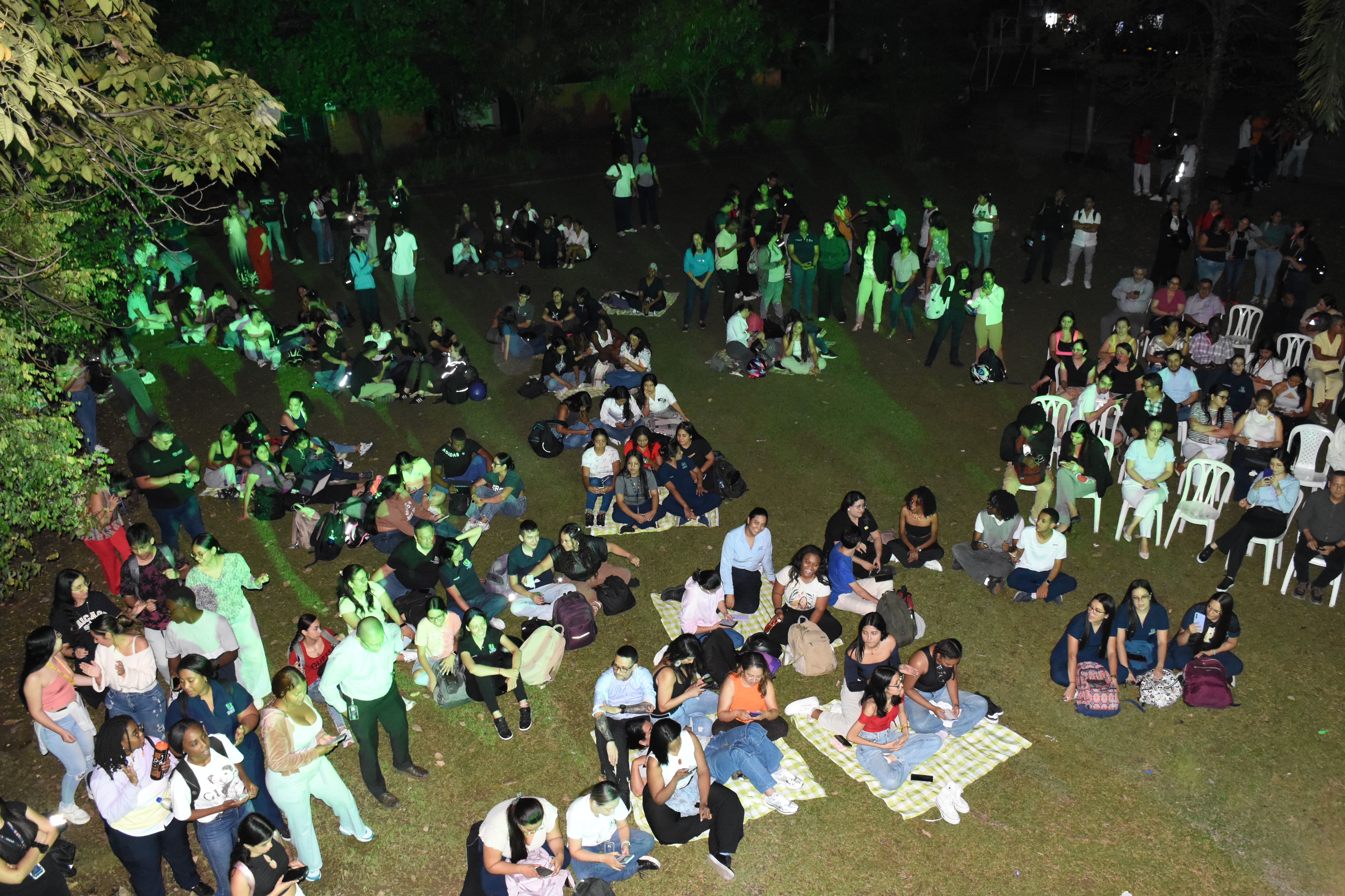 2 cumple 30 años ucc.jpg