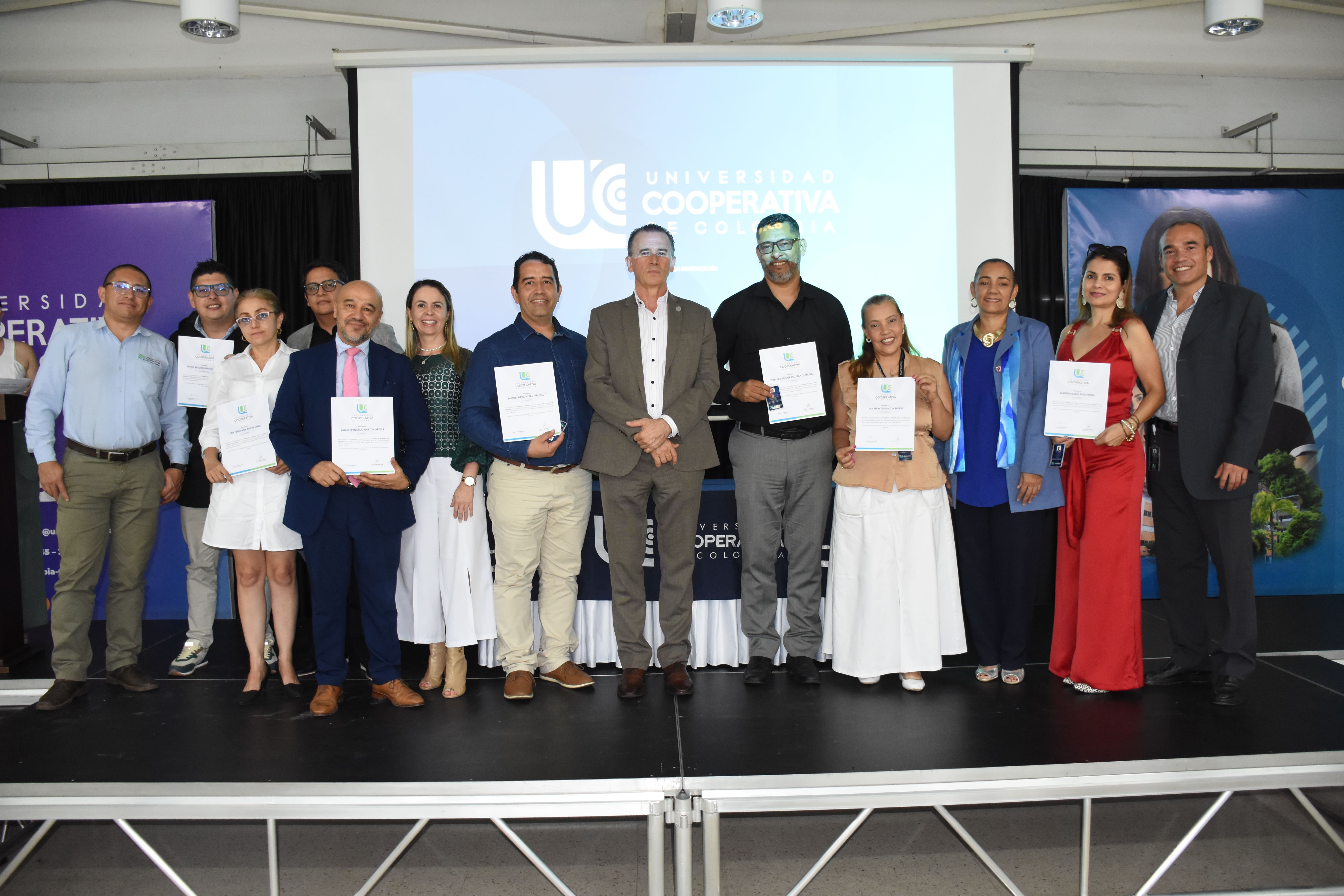 Nuevas y nuevos representantes de la UCC Cali toman posesion 2.jpg