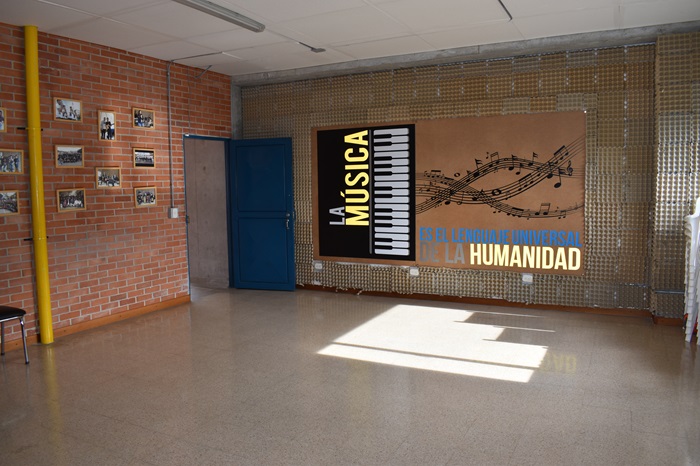 Sala de musica 2 pq.jpg
